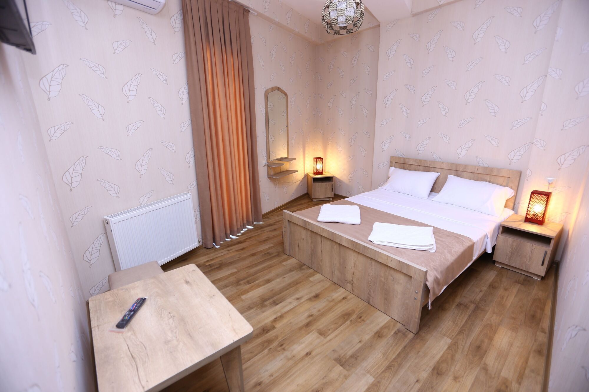 Hotel Traveler Кутаиси Экстерьер фото